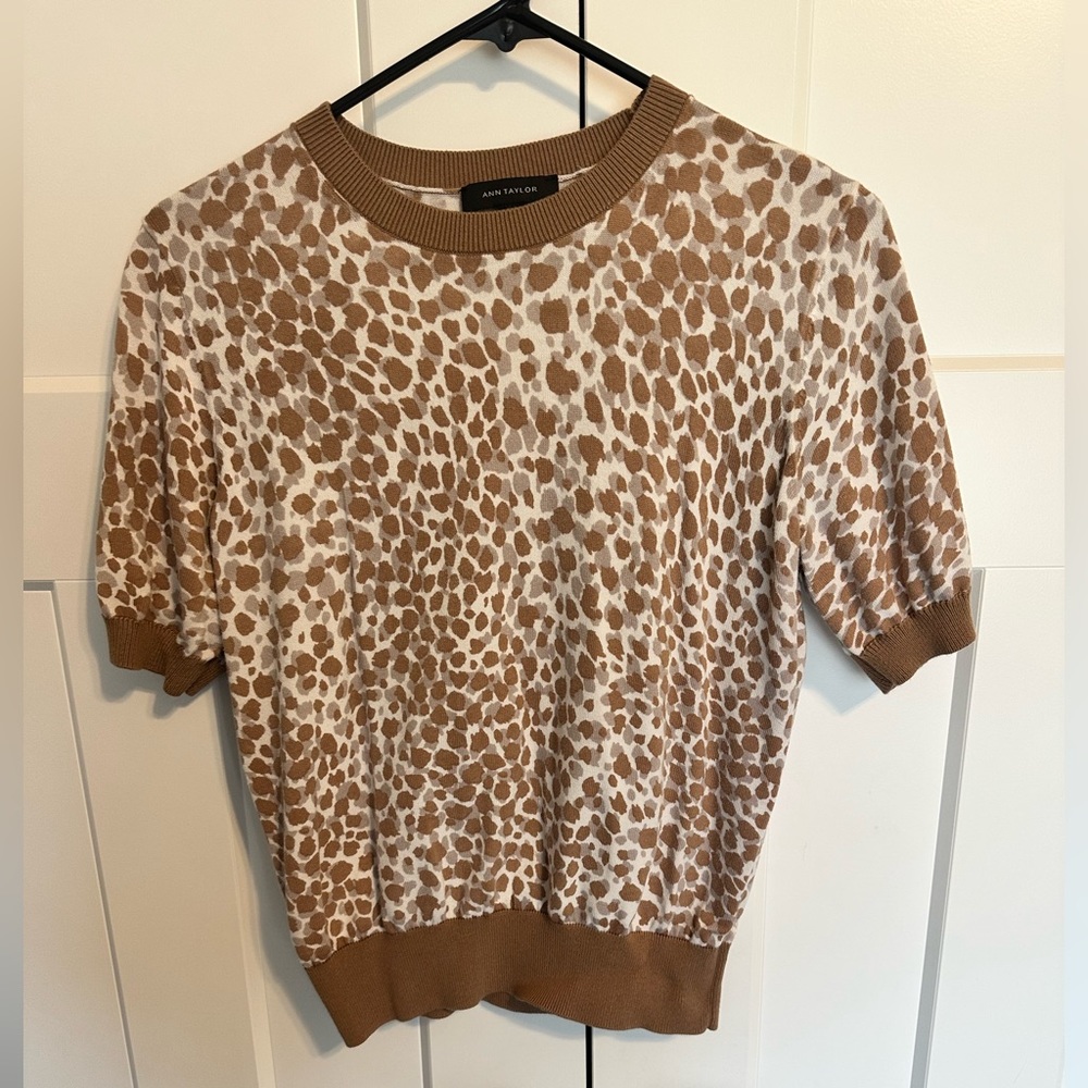 Ann Taylor short sleeve seater.  Animal print